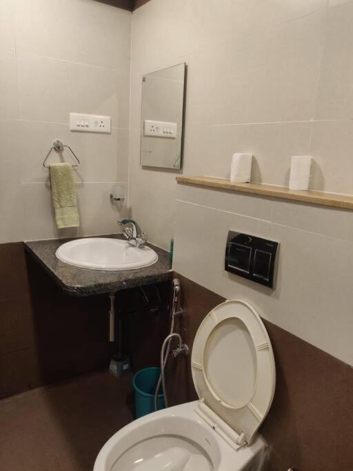 Chillx Comfort Stay 2Bhk Luxury Apt Arpora Exterior foto